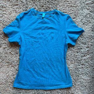 SOLD OUT SKIMS COTTON JERSEY T-SHIRT | COLOR: MYKONOS, SZ Medium